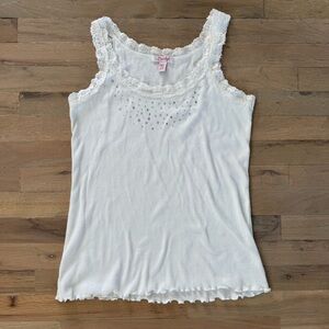 Lena Lacy Bejeweled Ruffle Lettuce Hem White Tank Top Size L